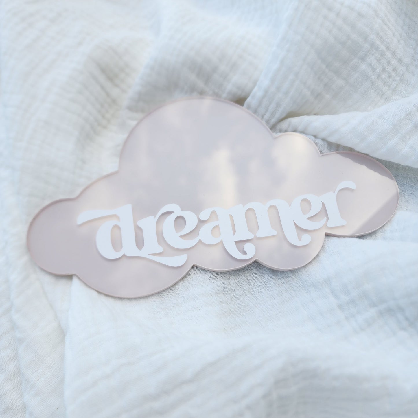 „Dreamer“ ~ handbemalte Acryl-Wolken-Zitat-Plakette